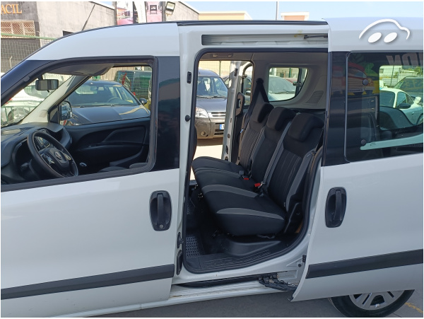 Fiat Doblo 1.3 Multijet 8