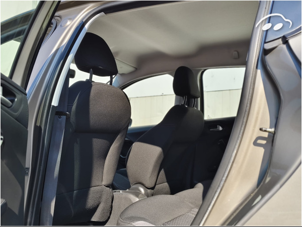Peugeot 208 1.2 9