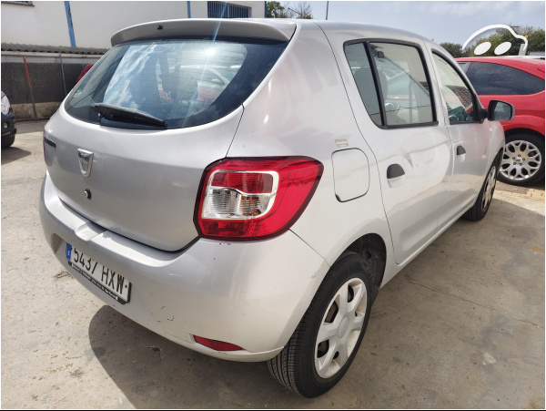 Dacia Sandero 1.2 i 16V  5
