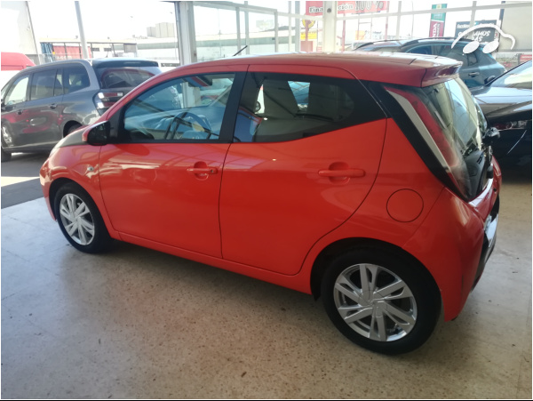 Toyota Aygo 1.0 2