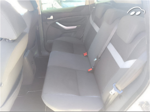 Ford Kuga 2.0 TDCI  10