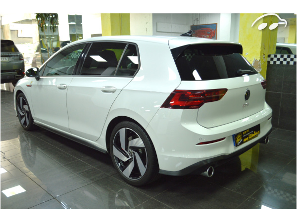 Volkswagen Golf GTI MK8 2.0 TSI 245 CV 3