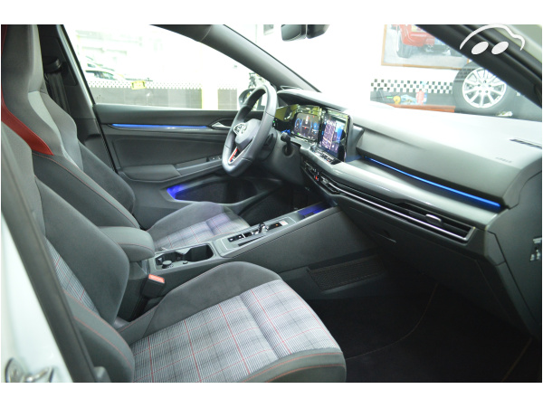Volkswagen Golf GTI MK8 2.0 TSI 245 CV 7