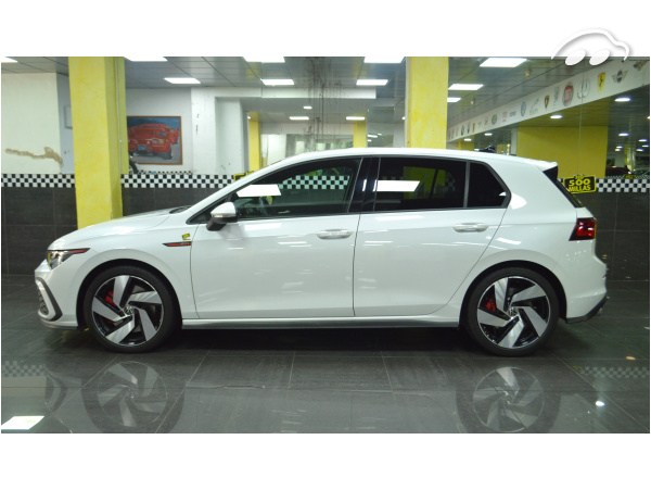 Volkswagen Golf GTI MK8 2.0 TSI 245 CV 5