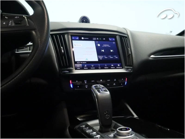 Maserati Levante 330 GTHYBRID MY23 4