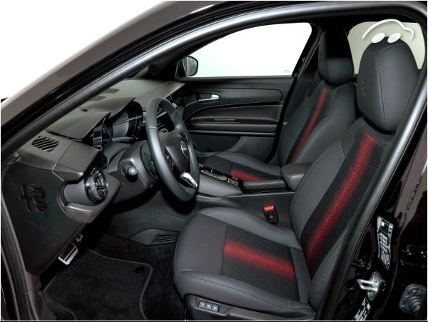 Alfa Romeo Junior IBRIDA 1.2 L 145CV 11