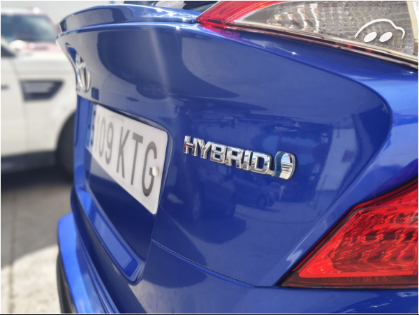Toyota C-HR 1.8 VVT i 16V 9
