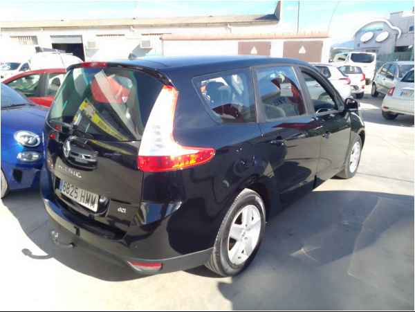 Renault Grand Scenic 1.5 Dynamique  6