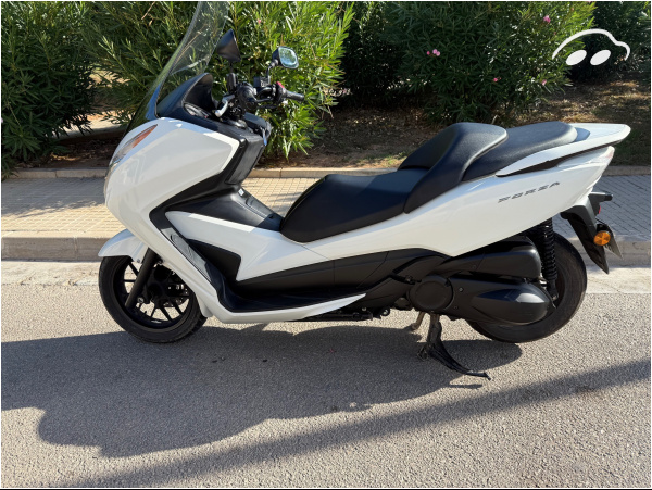 Honda E HONDA FORZA 300 CC 2