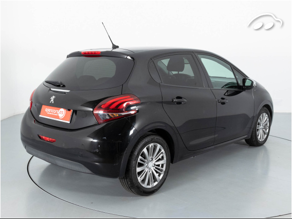 Peugeot 208 1.2 82CV SIGNATURE 5
