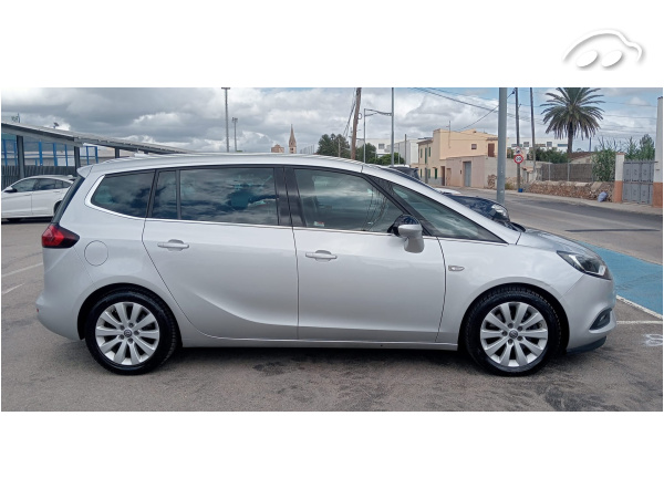 Opel Zafira  5