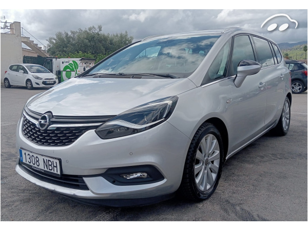 Opel Zafira  7