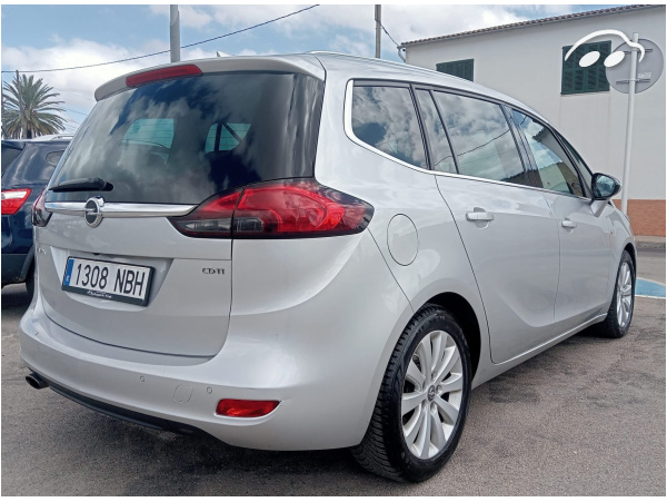 Opel Zafira  11