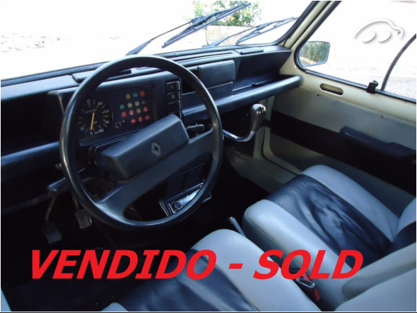 Renault 4L TL  1.1 cc 7