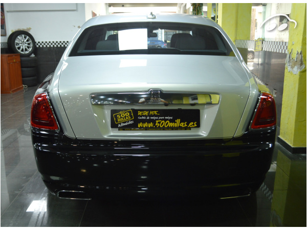 Rolls Royce Corniche GHOST 6.6 V12  4