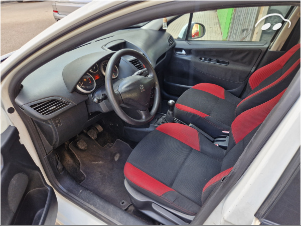 Peugeot 207 Style 7