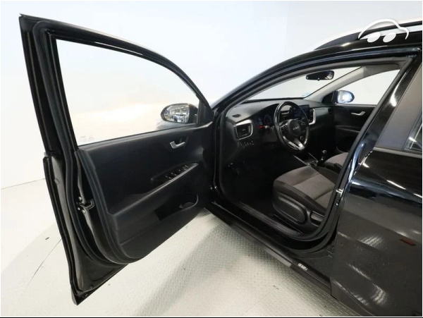 Kia Stonic 1.2 DPI CONCEPT 84CV 5P 11