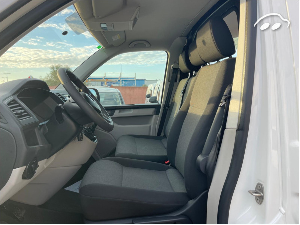 Volkswagen Transporter Furgon  4