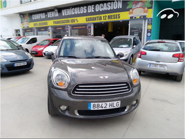 Mini Countryman One D 2