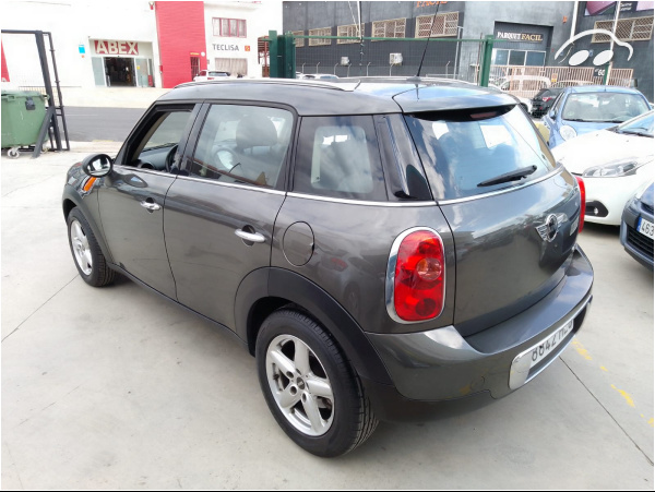 Mini Countryman One D 4
