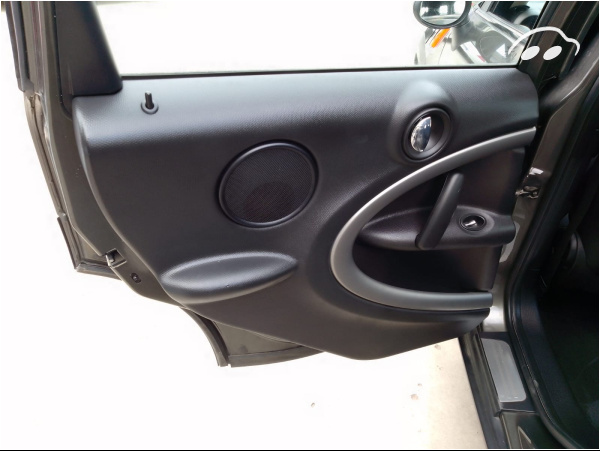 Mini Countryman One D 11