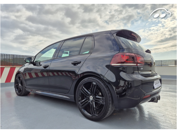 Volkswagen Golf Goñf R 11