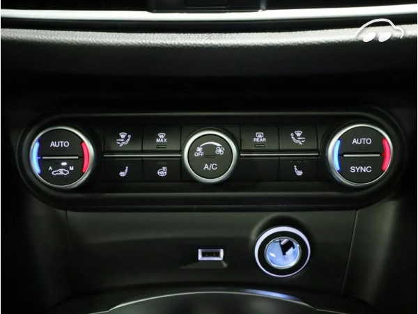 Alfa Romeo Stelvio MY22 2.2 DIESEL 210CV VELOCE Q4 3