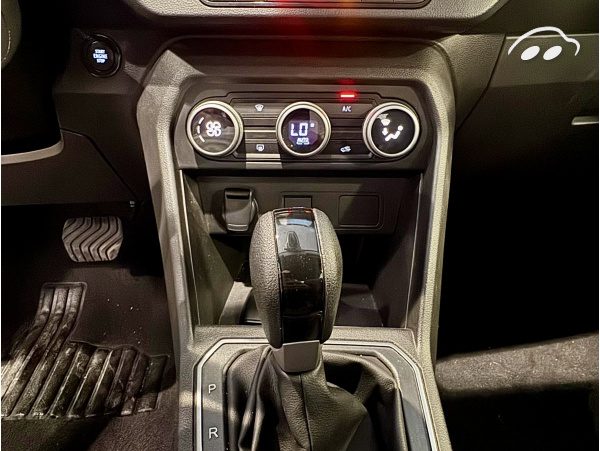 Dacia Sandero Automatico 4