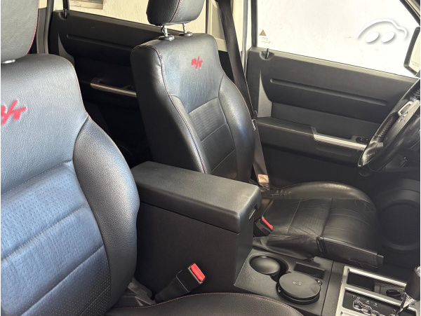 Dodge Nitro  5