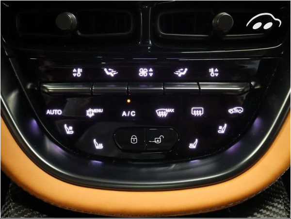 Aston Martin DBX 4.0 V8 707 4WD AUTO 707. 5P 7