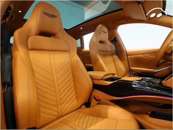 Aston Martin DBX 4.0 V8 707 4WD AUTO 707. 5P 5