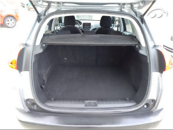 Peugeot 2008 Style 1.6 HDI  11