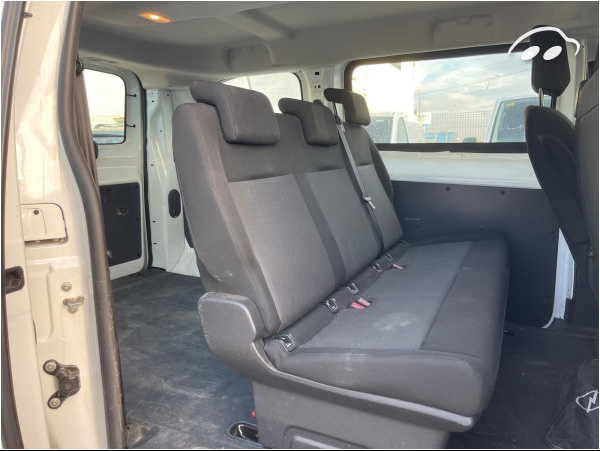 Opel Vivaro FURGON L2H2 9