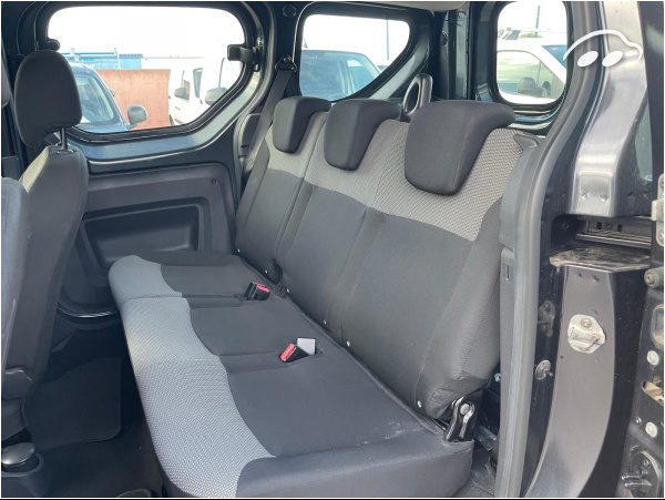 Dacia DOKKER 1.5 DCI ESSENTIAL 8