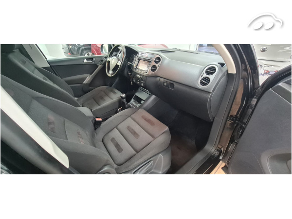 Volkswagen Tiguan 4x4 2.0 4x4 1