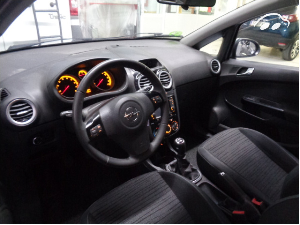Opel Corsa 1.4 6