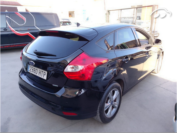 Ford Focus Titanium  6