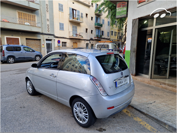 Lancia Ypsilon  6