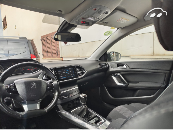 Peugeot 308 1.2 THP Puretech 12V 8