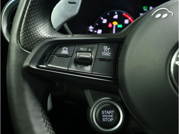 Alfa Romeo Giulia 2.2 D TURBO 154KW VELOCE AUTO 4WD 210CV 4P 4