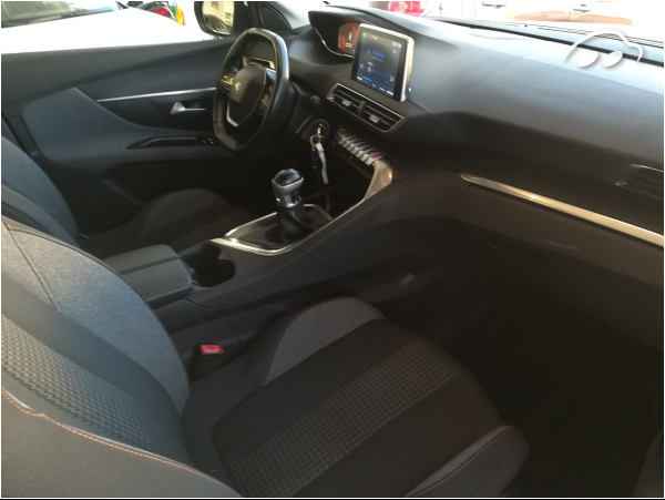 Peugeot 3008 SUV ACTIVE 6