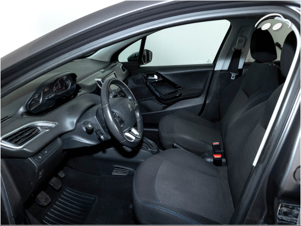 Peugeot 208 STYLE 1.2 G 83CV 10