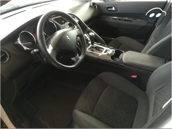 Peugeot 3008 SUV STYLE 8