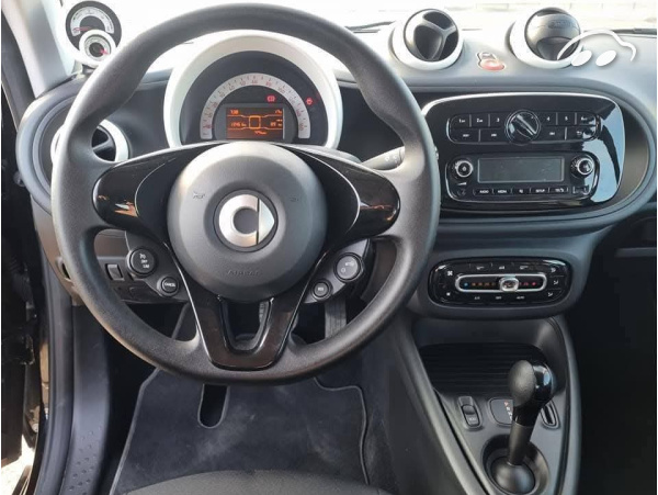 Smart Fortwo COUPE EQ - DE 6