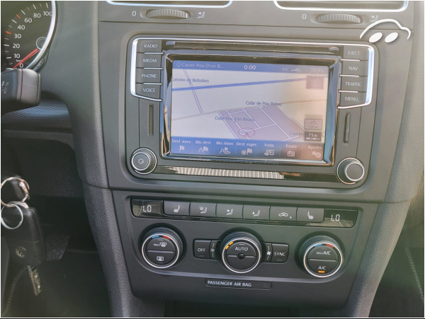 Volkswagen Golf Cabrio Lounge BMT 11