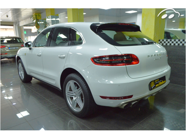 Porsche Macan S 3