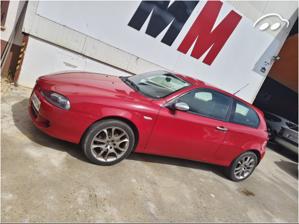 Alfa Romeo 147 1.6 3