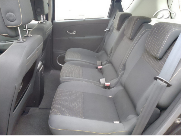 Renault Scénic 1.5 DCI  10