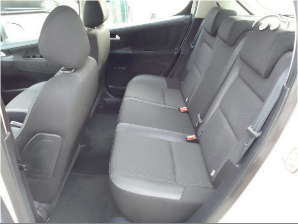 Peugeot 207 1.4 HDI  11