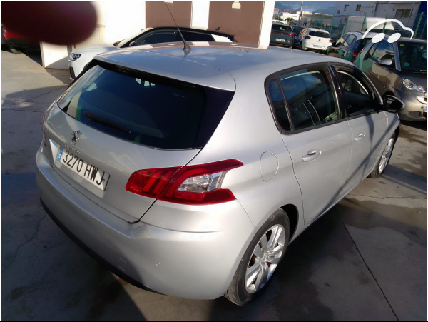 Peugeot 308 1.6 HDI Qllure 8